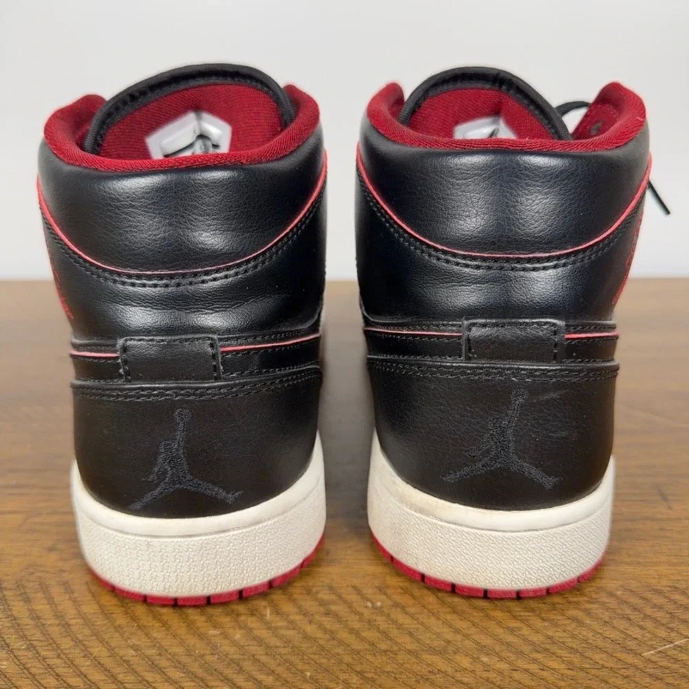 Air Jordan 1 Mid Shoes Mens 9 Black Red Bred Leather Basketball Sneakers